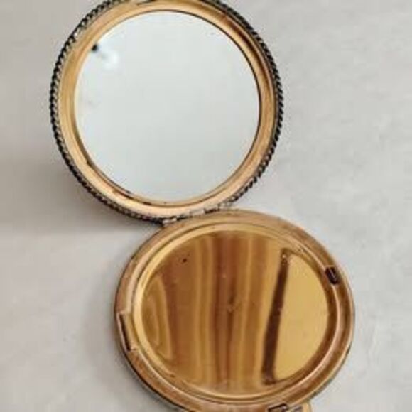 1950s Vintage Duke University Make Up Compact - Picture 3 of 5
